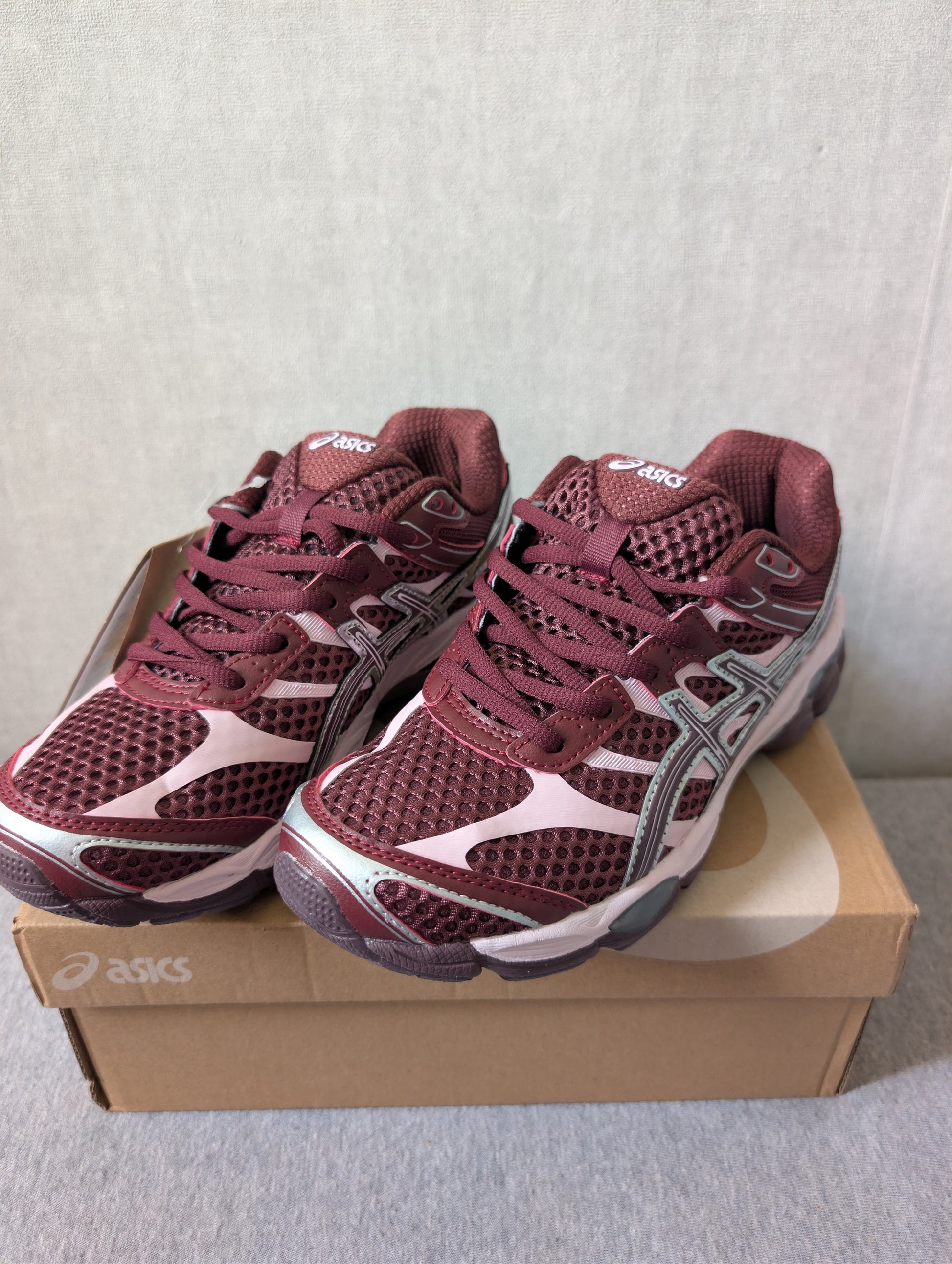 Asics cumulus 16 Bordeaux
