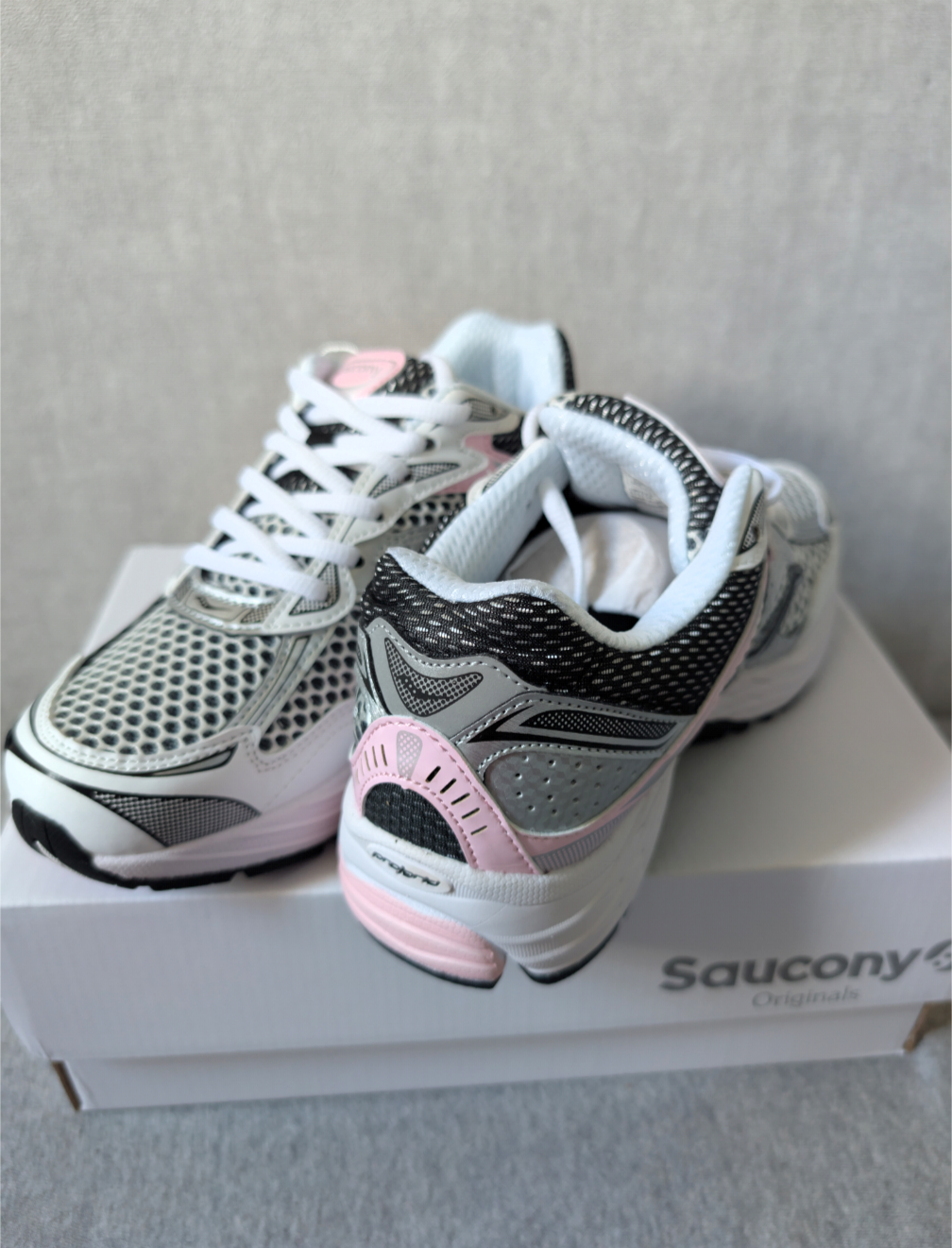 Saucony omni 9 gris rose